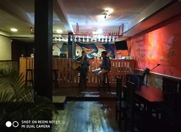 ecuador/otavalo/bar/ninkasi-brewery-cerveza-artesanal