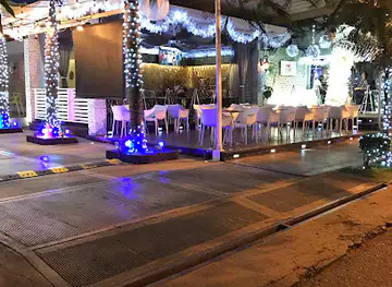 Dial Bar And Lounge