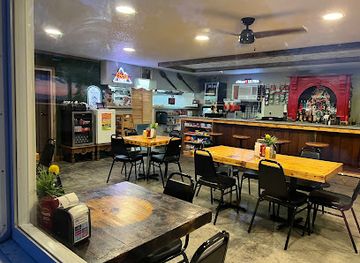 north-dakota/jamestown-reservoir/bar/hondo-s-hideaway