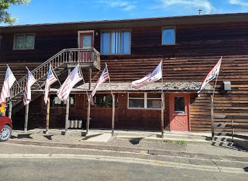 north-dakota/maah-daah-hey-trail/bar/cowboy-cafe