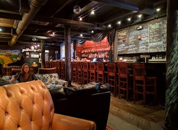 new-hampshire/southern-new-hampshire/bar/815-cocktails-provisions