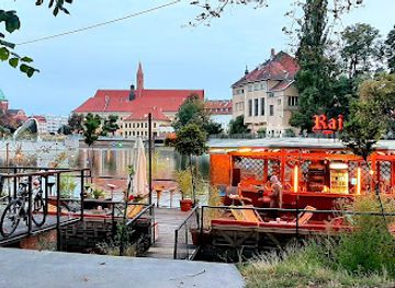 poland/wroclaw/ostrow-tumski/bar/raj-bar-beach-bar