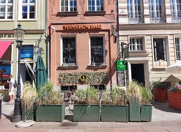 poland/pomerania/bar/winston-bar-cocktail-bar-centrum-gdansk