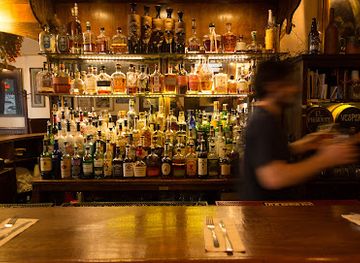 ohio/cincinnati/bar/arnold-s-bar-grill