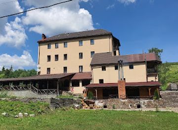 ukraine/pylypets/bar/aratta