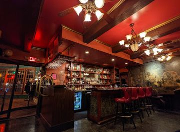 arkansas/eureka-springs/bar/rogue-s-manor