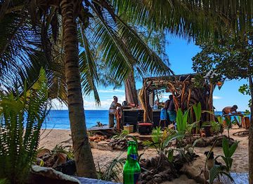 seychelles/ile-aux-serpents/bar/summer-bar