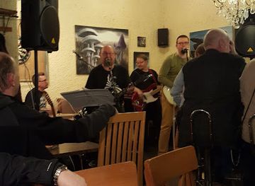 finland/paijat-hame/bar/ravintola-hiidenkivi-ky