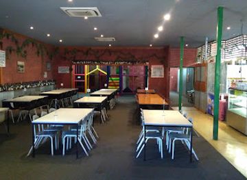 australia/macdonnell-ranges/bar/sammy-s-pizza