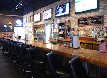 iowa/urbandale/bar/the-chicken-coop-sports-bar-and-grill