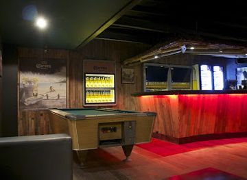 uruguay/montevideo/carrasco/bar/mavericks