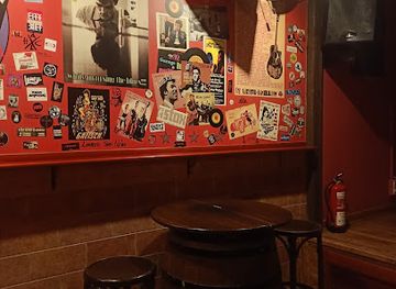 spain/almeria/bar/cafe-pub-la-cueva