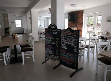 czechia/lipno-dam/bar/bistro-cafe-daja