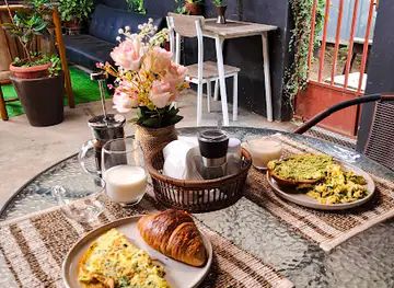 Brew Garden - Cafe & Bar