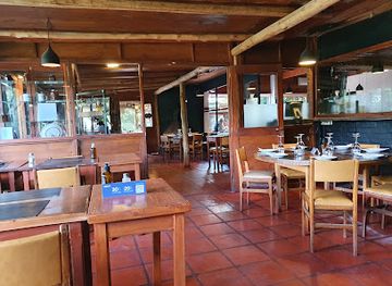 uruguay/punta-ballena/bar/medio-y-medio