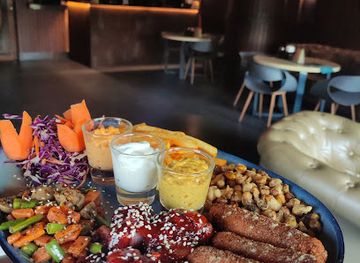 india/guwahati/bar/farmhouse-pub