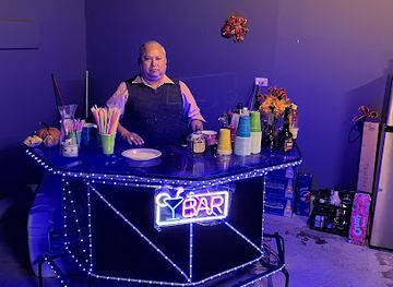 illinois/elgin/bar/ruby-s-bartender