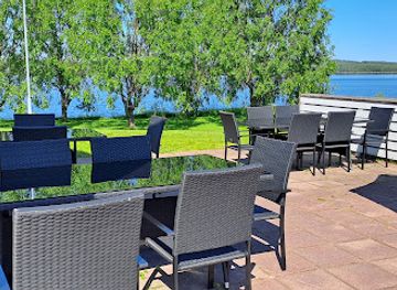 finland/hossa-national-park/bar/wild-boar-pizza-and-burger