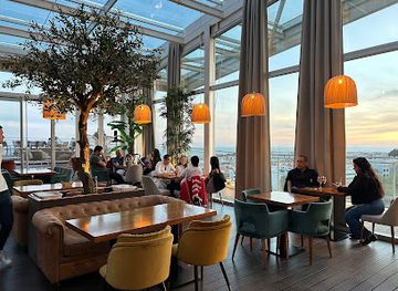 portugal/beira-baixa/bar/verso-rooftop