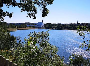 finland/archipelago-national-park/bar/monkey-rooftop-bar