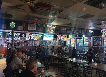 california/ventura-county/bar/cronies-sports-grill
