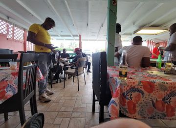 turks-and-caicos-islands/taylor-bay-beach/bar/noris-bar-and-restaurant