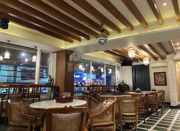 india/mcleodganj/bar/house-of-tibet-cafe-bar