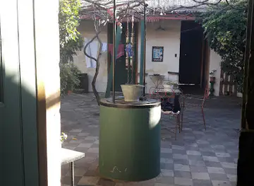 Menendez Bar