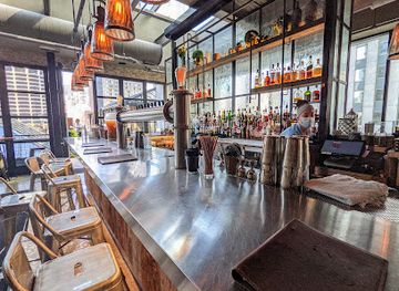 illinois/chicago/the-loop/bar/raised-an-urban-rooftop-bar