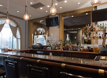 maryland/baltimore/inner-harbor/bar/explorers-an-american-gastropub