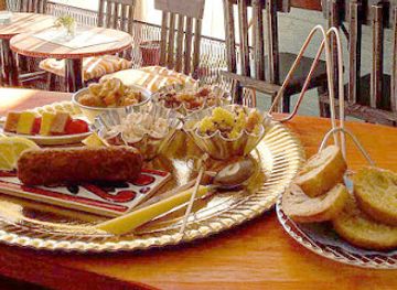 argentina/perito-moreno-glacier/bar/es-la-vida-bar-y-tapas