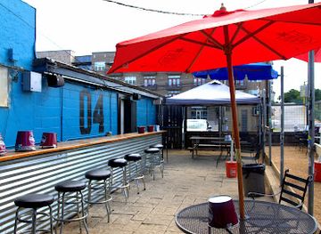 texas/mckinney-falls-state-park/bar/the-04-lounge