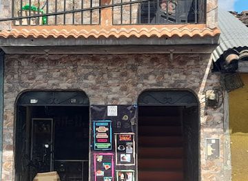 guatemala/chichicastenango/bar/coffe-lita-chichicastenango