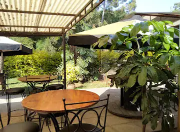 7 Degrees Bar Restaurant and Lounge
