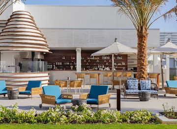 united-arab-emirates/sir-bani-yas-island/bar/capila-pool-bar-grill
