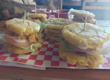 Jankins Bar