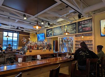 rhode-island/westerly/bar/the-thirsty-beaver-hometown-pub-grub