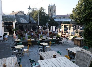 united-kingdom/lake-district-national-park/bar/village-inn-bowness-on-windermere