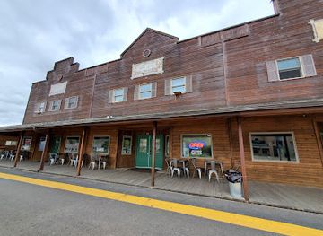 north-dakota/maah-daah-hey-trail/bar/hatlee-brae-ice-cream-coffee-gifts