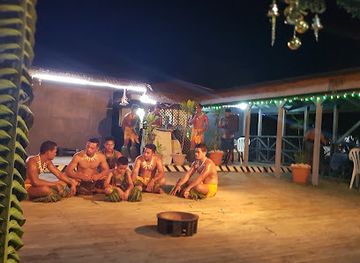 samoa/mulifanua/bar/faimafili-village-resort