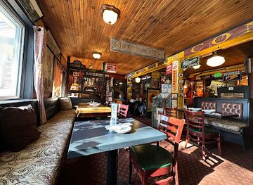 new-hampshire/white-mountains/bar/may-kelly-s-cottage