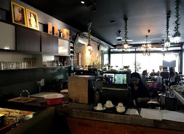brunei/ulu-belait/bar/marilyn-cafe