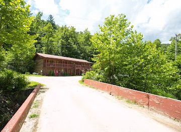 kentucky/natural-bridge-state-resort-park/bar/black-bear-lodge-motel