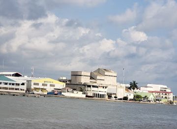 belize/southern-belize-barrier-reef/bar/better-belize-it-bar-and-grill
