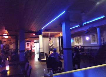 canada/eastern-ontario/bar/swizzles