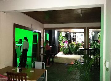 el-salvador/san-salvador/colonia-escalon/bar/funky-club