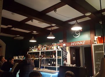 lithuania/vilnius/uzupis/bar/devinke