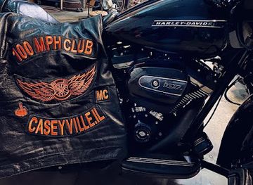 illinois/cahokia-mounds-state-historic-site/bar/100-mph-club-mc-clubhouse