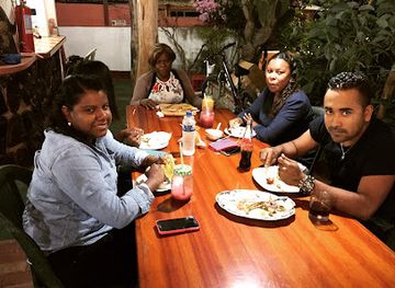 ecuador/galapagos-islands/bar/rocas-y-tacos