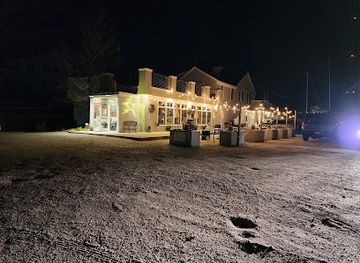 rhode-island/napatree-point-conservation-area/bar/b-b-dockside